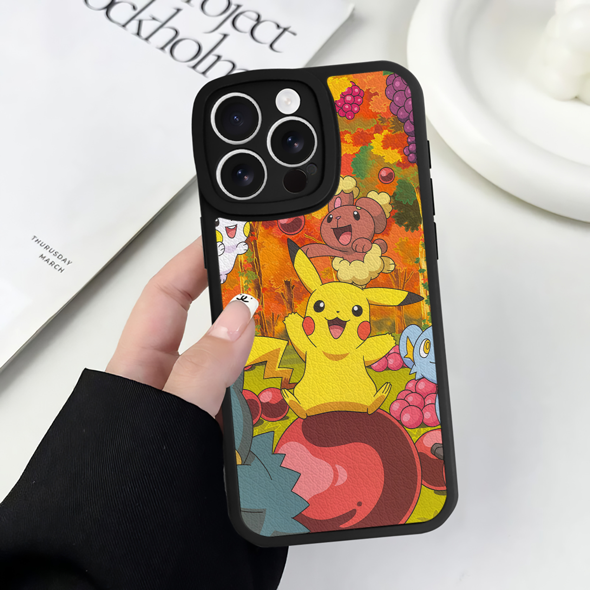 （画像用） ポケットモンスター Pokémon 【iPhone 16シリーズ対応】シリコンスマホケース（レザー調） 材質：シリコン